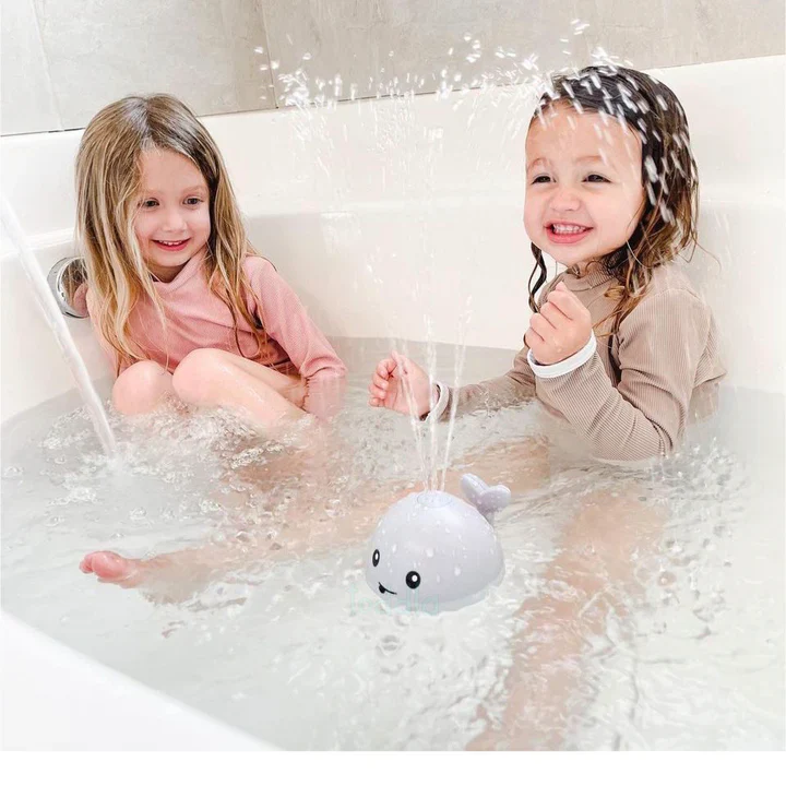 Sprinkler Whale Bath Toy