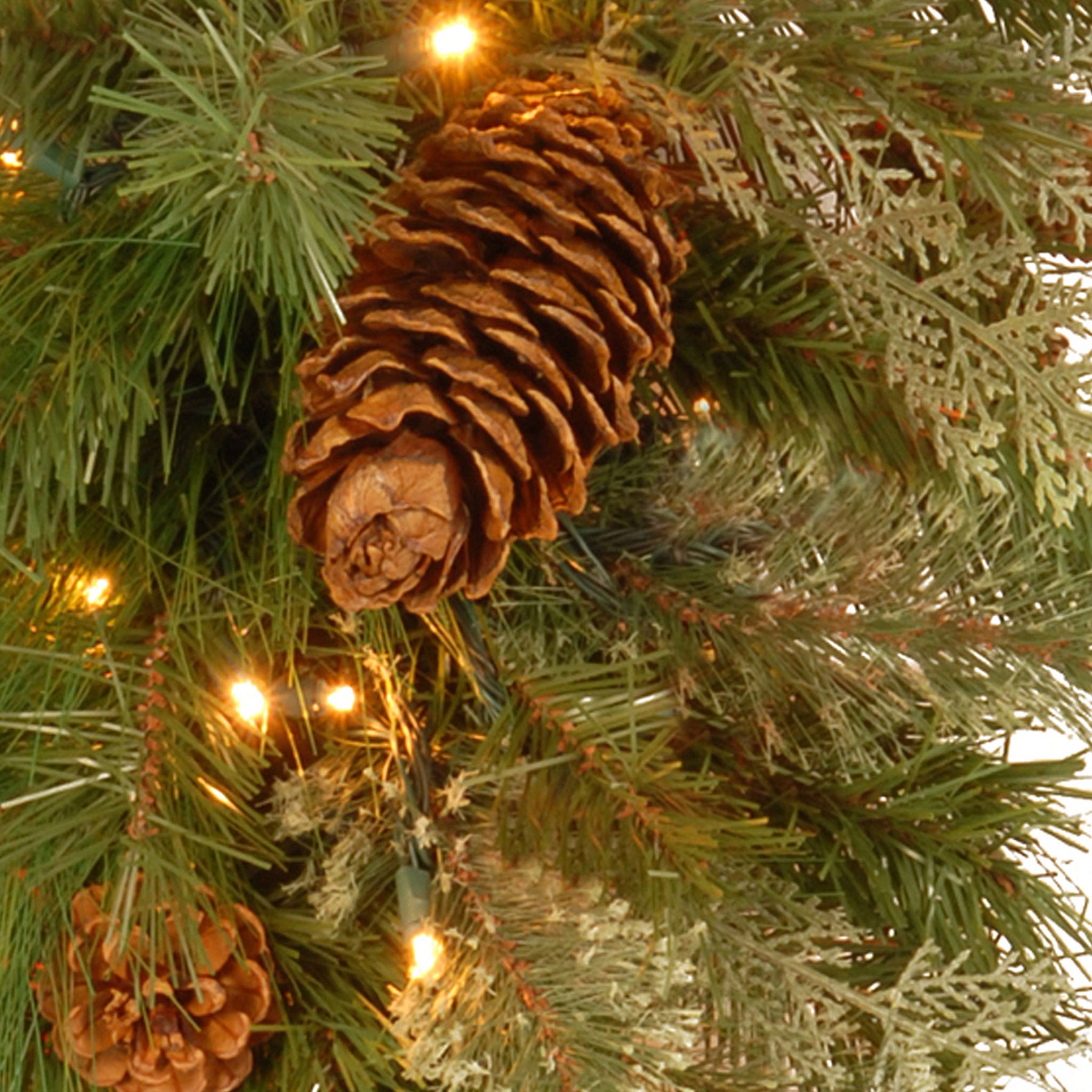 White Pine Mailbox Swag